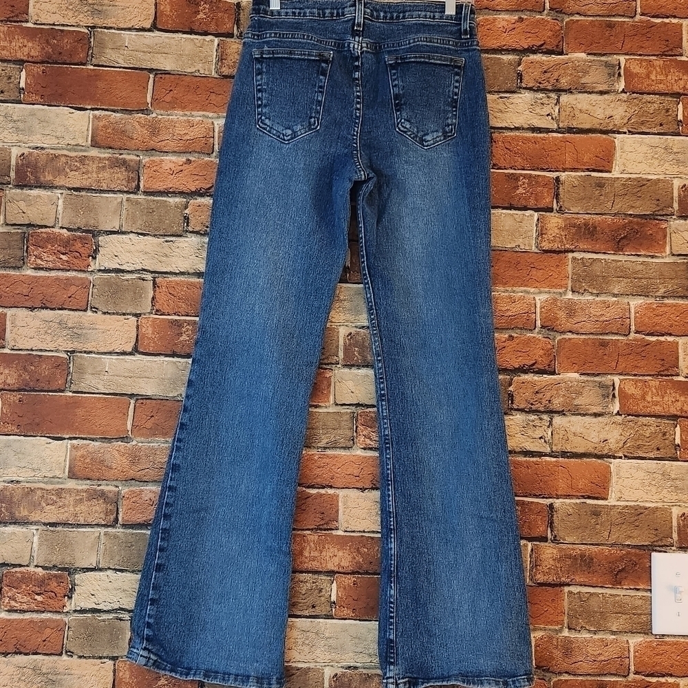🚨Last Call🚨 Make Offer!
Vintage Xhilaration Stretch High Waist Flare Jeans - Picture 2 of 13